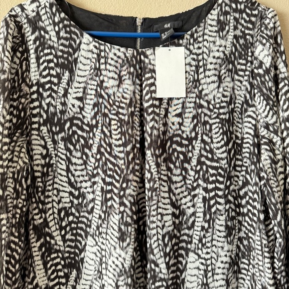 NWT H&M Black&White Feather Patterned Dress Size 12 - Picture 3 of 9